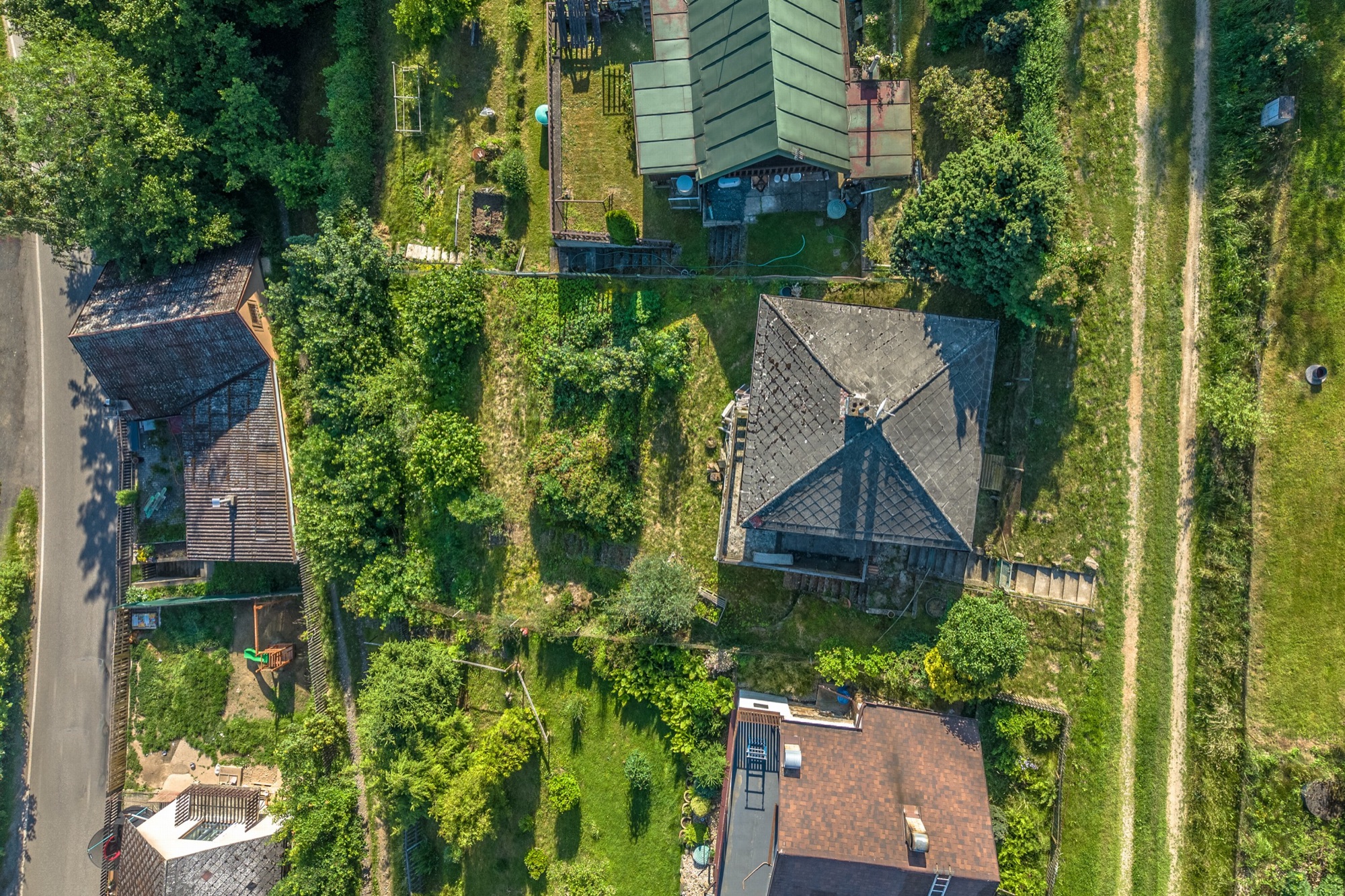 Chata 2+1 na skále nad Ledečkem - výhled do údolí Sázavy - fotografie 8